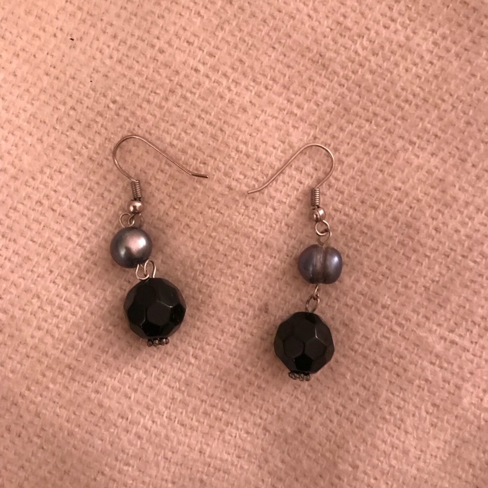 Black pearl & Onyx drop earrings